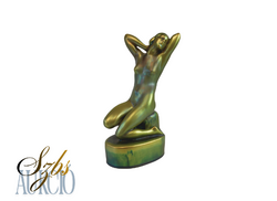 1920-as évekbeli Zsolnay Vágyakozás eozin női akt - Pajzspecsétes