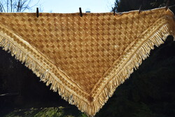 Antik régi népi vastag gyapjú kendő vállkendő BERLINER népviselet viselet vaj színű 170+ rojt