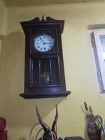 Régi falióra képeken látható állapotban nem jár