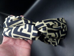 Fendi monogramos csodaszép ÚJ! exkluzív női témájú selyem fejpánt