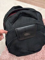 Samsonite fekete hátizsák , masszív, praktikus, laptoptartós