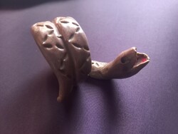 Groteszk kígyó - kerámia dísz, szalvétagyűrű