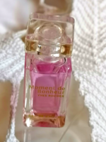 Vintage Yves Rocher Moment de Bonheur mini parfüm 5 ml. Már nem gyártják sajnos