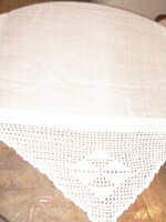 Gyönyörű vintage stílusú horgolt aljú vitrázs függöny