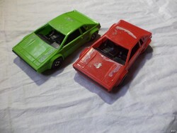2db retro Joustra versenyautó (4253)