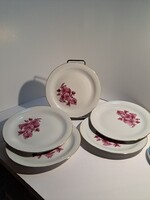 Porcelán süteményes