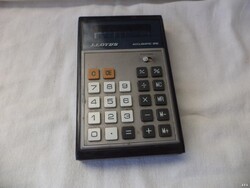 LLOYDS 310 retro zsebszámológép (3323)