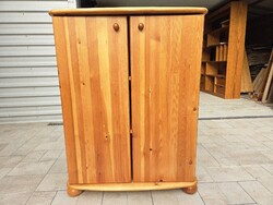 Eladó egy  ANIKÓ polcos  fenyő komód.RS BÚTOR.   Bútor NAGYON szép állapotú.