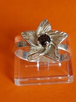 Igazán mutatós 925-ös sterling ezüst valódi kék zafir köves virág alakú gyűrű 54-es méret