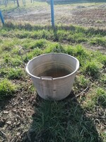 Közepesen nagyméretű horganyzott 3 fülű dézsa, lavor, vödör