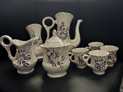 Domborműves gyöngyházfényű kerámia készlet