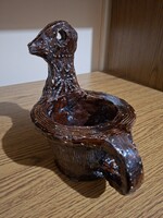 Kozma Zoli. Mázas madárfejes kerámia füles falra akasztható sótartó vagy kaspó. Jelzett