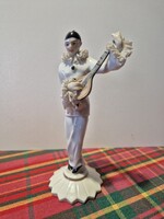 Német porcelán (Volkstedt) , Mandolinon játszó Pierrot