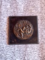 "Faun és a nimfa" bronzplakett
