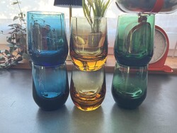 6 db színes üveg pohár