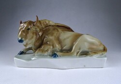 1Z264 Zsolnay fekvő bika porcelán szobor