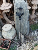 Egyedi díszes nővény támasztó vas karó virág támasz kovácsoltvas 70/80cm kerti  karózó vas