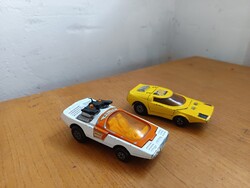 2 Matchbox Superfast Cars