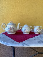 Zsolnay porcelán teás készlet sérült.