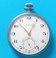 Zenith ezüst  zsebóra ,  Átm.: 4,4 cm , rugóhibás