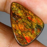 Természetes Ammolite Canadábòl 12.39Ct