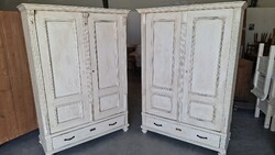 Ruhásszekrény akasztós polcos szekrény