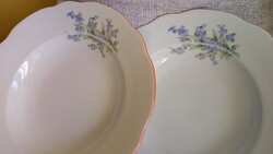 Zsolnay nefelejcses leveses tányér