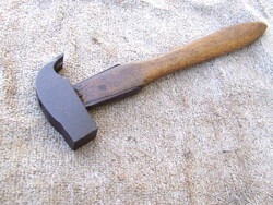 Régi kovácsolt szerszám kalapács patkoló kalapács