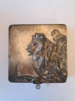 Antik szecessziós oroszlános ékszeres doboz, 1900 eleje Art Nouveau bársony belső, eredeti kulcs zár