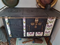 Antik cserépburkolatos sparhelt