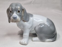 Gyönyörű Lladro spanyol porcelángyár által készített kutya figura hibátlan állapotban 9 cm. magas