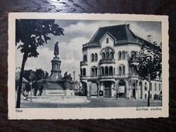 1944 Pécs-Zsolnay szobor