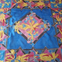 Selyem kendő, kézzel festett, kézzel szegett, cimkével ( nagy)