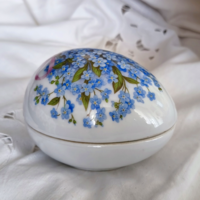 Retró, nagyon ritka, nefelejcs mintás nagy méretű porcelán tojás