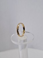 14 karátos, 1,63 g Sárga arany karikagyűrű (353.)