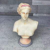 Méloszi Aphrodité, Vénusz de Milo mellszobor