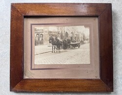 Budapest Városliget – antik fotó (kb. 1910–1918), Bienerfeld gyorsfényképészet, lovas kocsi jelenet