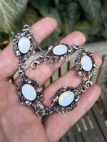 Beautiful Opal Gem Silver Bracelet