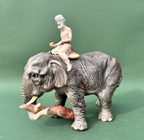 Nagyméretű biszkvit indiai elefánt és hajcsár Poema porcelán Emil Cretu