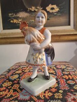 Herendi kakasos lány