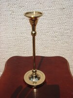 Réz gyertyatartó Indiából, 239 gramm súlyú   17 cm magas.