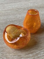 Karcagi fátyolüveg váza és hamus