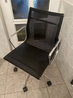 Eames irodaszék nem herman miller!