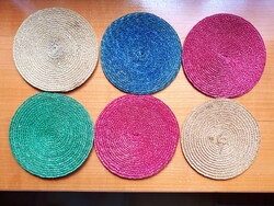 6 raffia coasters
