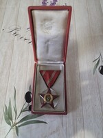 Magyar népköztársaság vörös csillag érdemrend kitüntetés