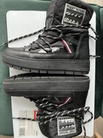 Tommy Hilfiger City Voyager hótaposó/csizma – 37-es (Újszerű)
