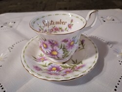 Royal Albert hónapos teáscsésze alátéttel - szeptember