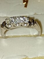 Fehér arany gyémánt köves gyűrű