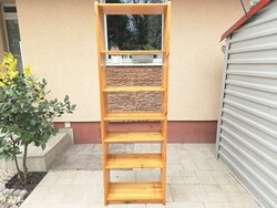 Eladó egy FENYŐ kőnyves polc.  Bútor nagyon szép állapotú.
