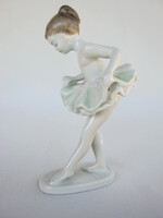 Hollóházi porcelán balerina lány